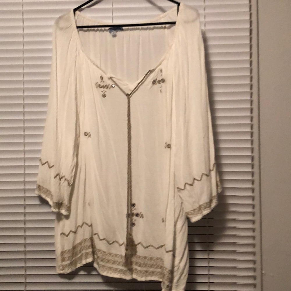 Beautiful lightweight blouse